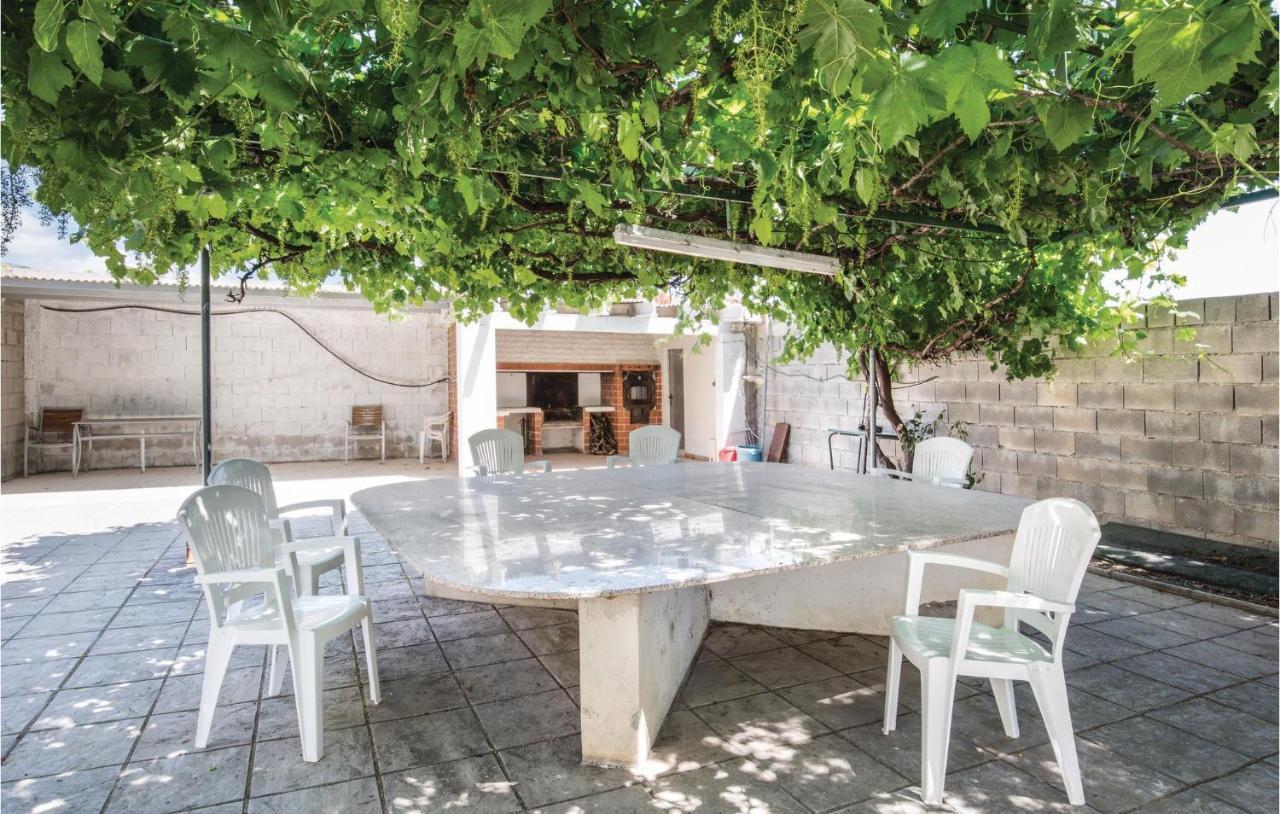 Awesome Home In Caravaca With Kitchen Caravaca De La Cruz Extérieur photo