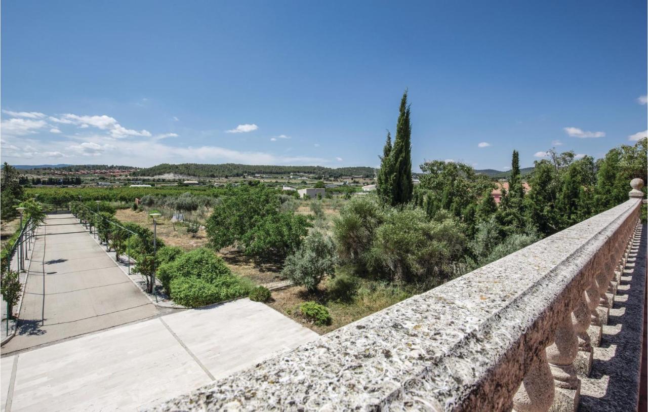 Awesome Home In Caravaca With Kitchen Caravaca De La Cruz Extérieur photo