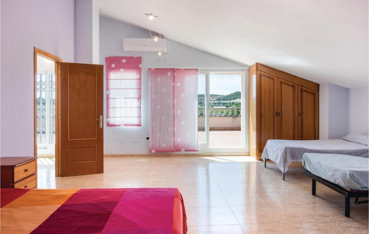 Awesome Home In Caravaca With Kitchen Caravaca De La Cruz Extérieur photo